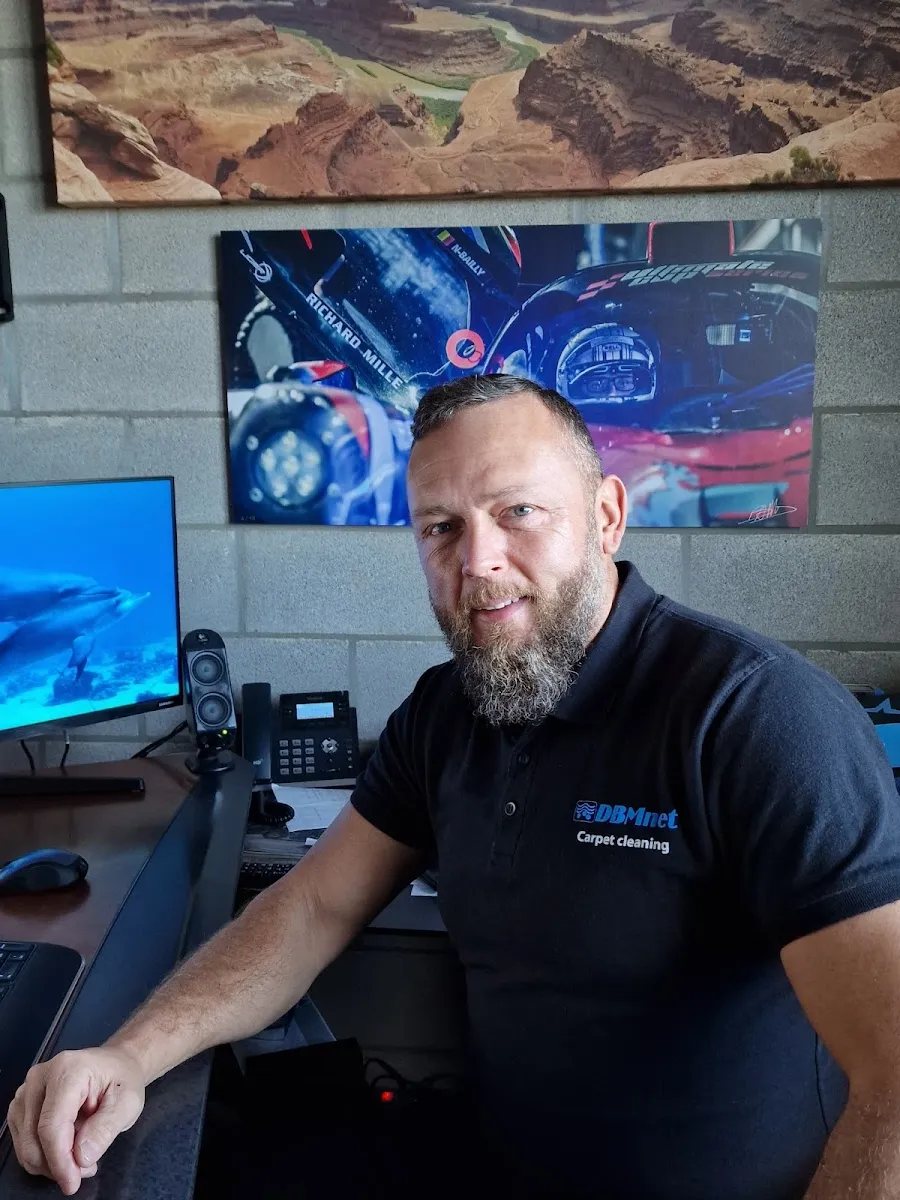Réalisation 3 — Dbmnet - Nettoyage de tapis, chaises et fauteuils